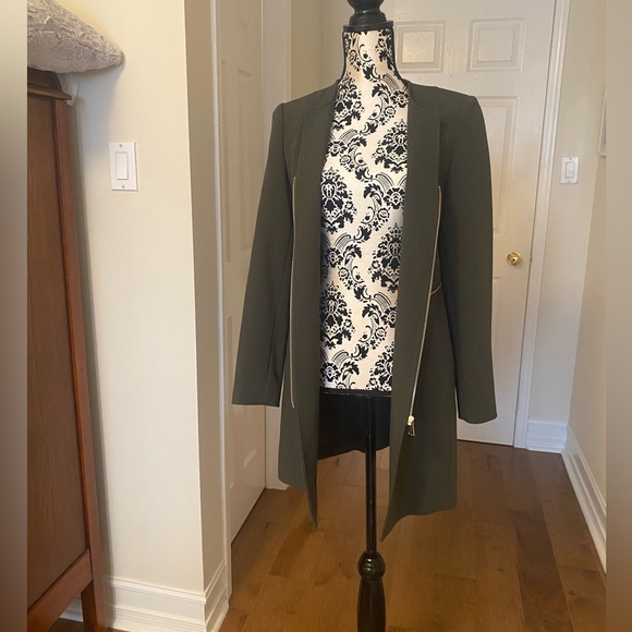 Melanie Lyne Front Zip Redingote - Picture 5 of 8